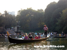 Rowing in Central Park: a little bit of Venice