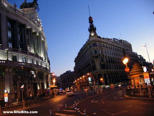 Calle de Alcalá @ Calle de Sevilla