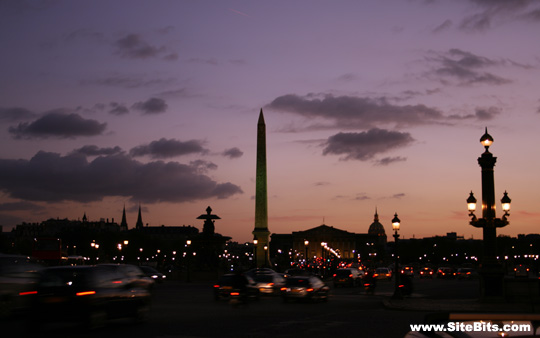 Champs Elysées and Place de la Concorde. Evening.