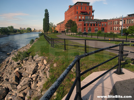 Redpath Lofts Fence, Canal Lachine
