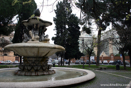 Fountain in Piazza dei Quiriti