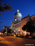 Marché Bonsecours in the Evening