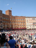 Palio di Siena: Crowd